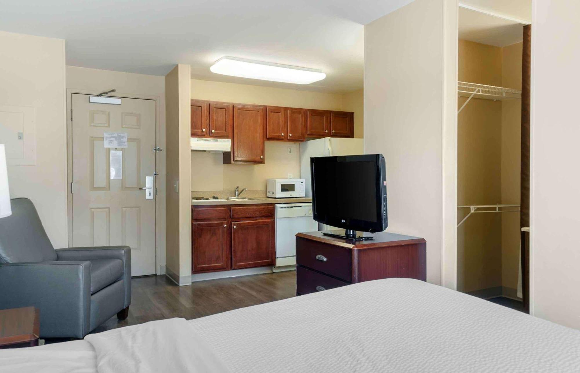 Extended America Select - - Northwest - Research Park Hotel Austin